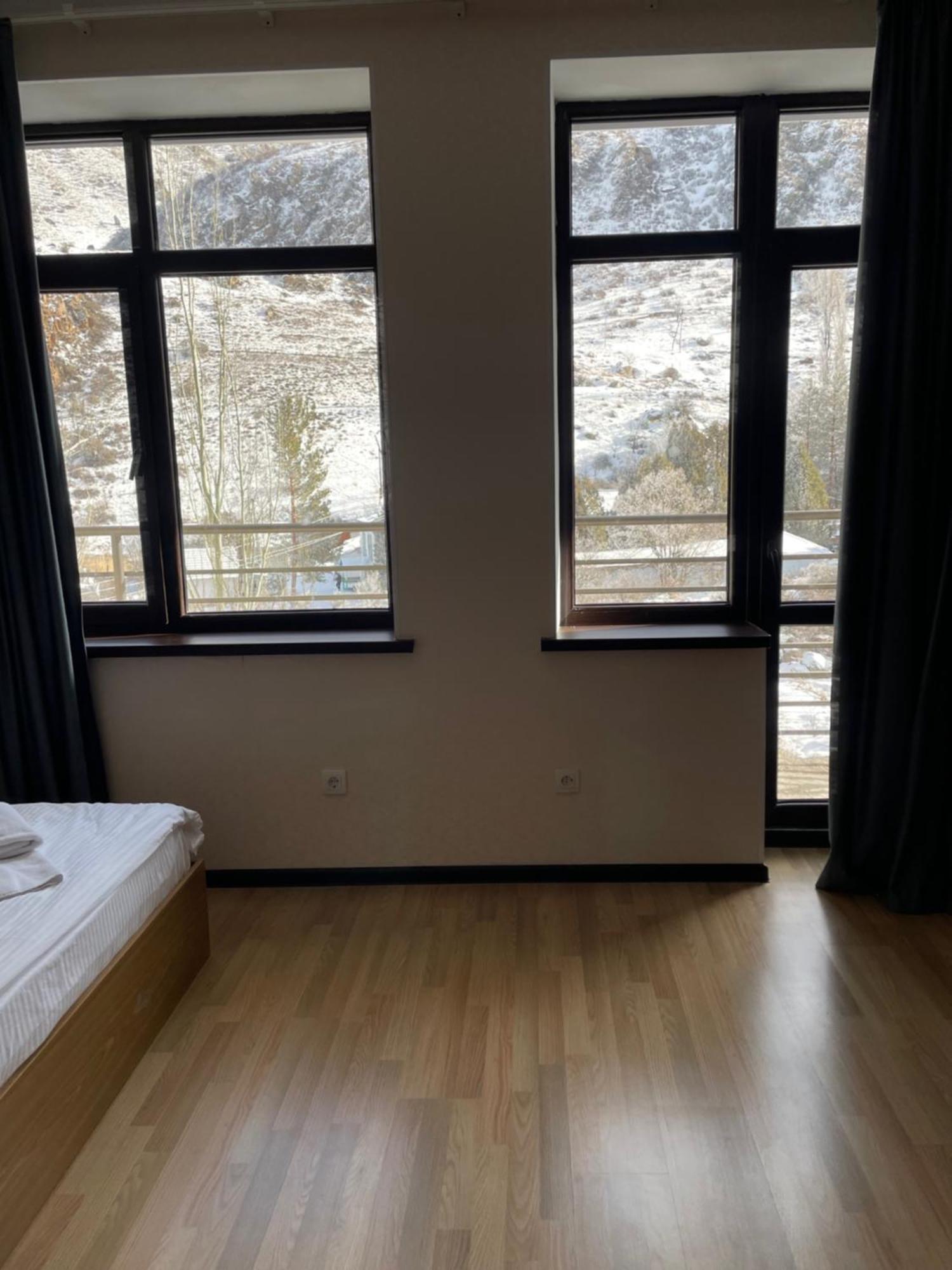 Issyk Ata Retreat Hotel Gorno-Serafimovka Luaran gambar